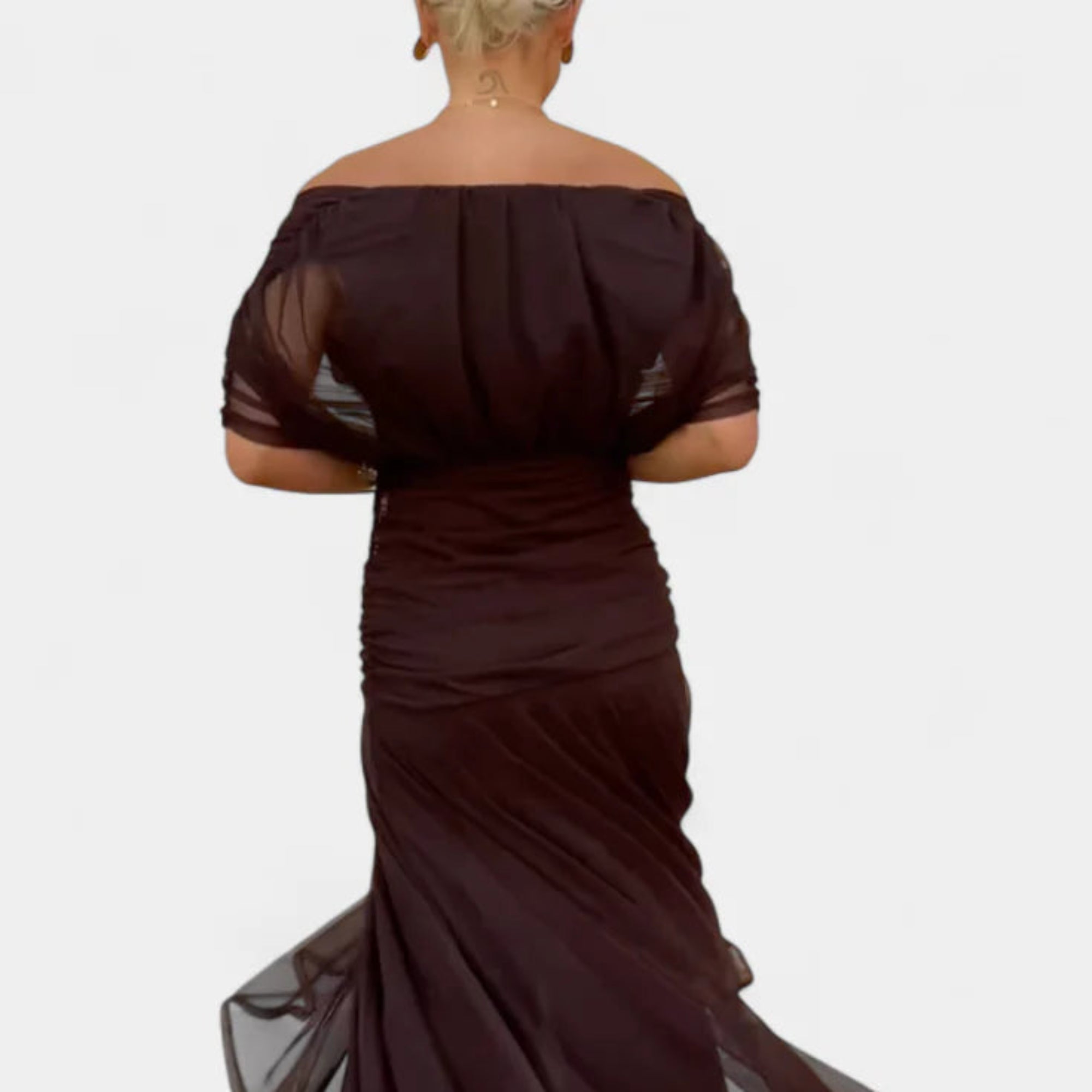 Isla | Elegant Dress With V-Neckline