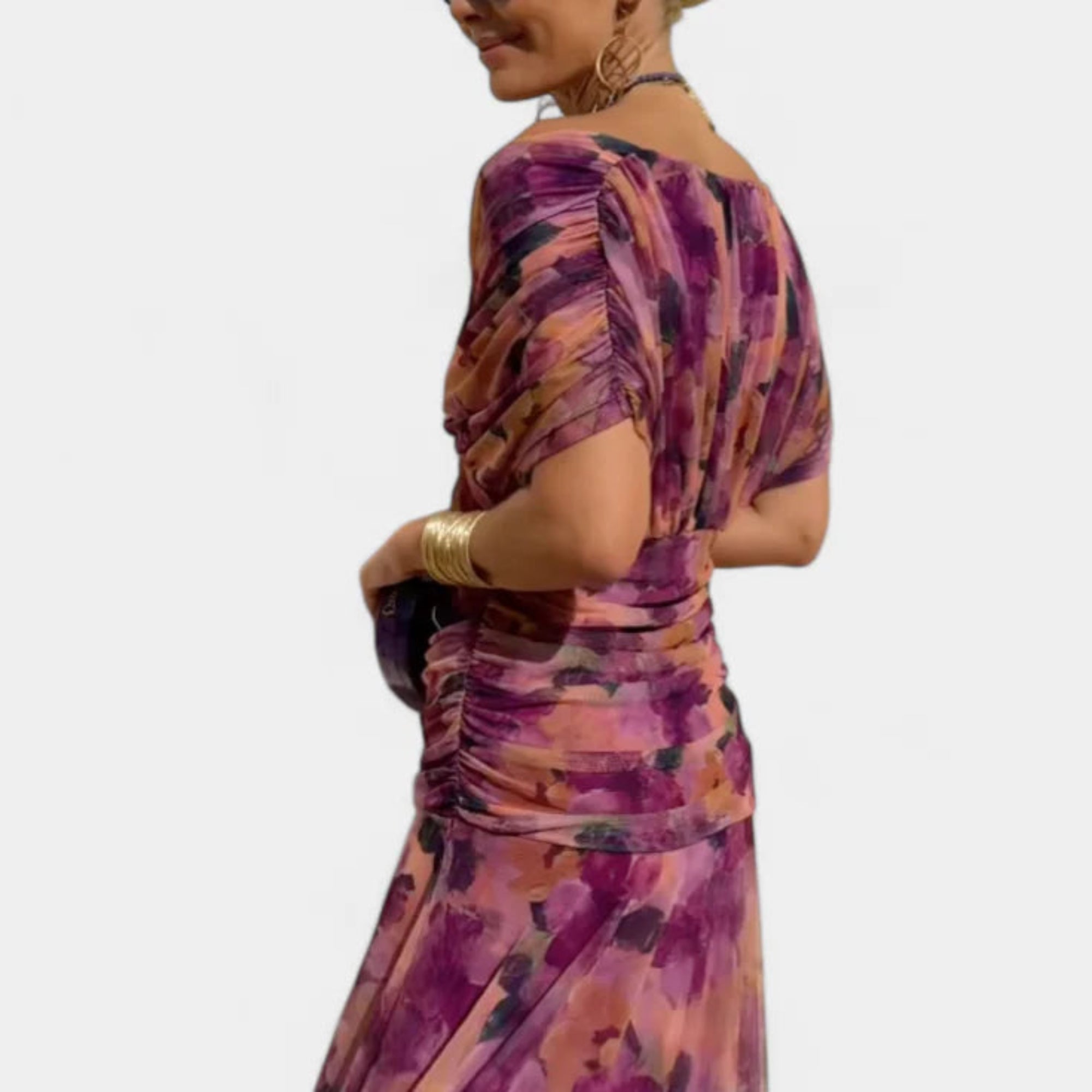 Isla | Elegant Dress With V-Neckline